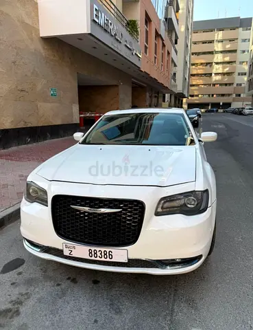 Chrysler 300 Limited 2015 American Specs