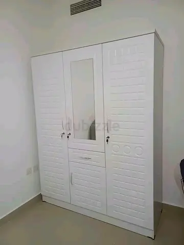White 3-Door Wardrobe with Mirror — Good Condition
