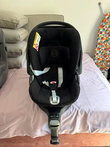 Cybex Cloud T infant Size Car Seat – Sepia Black