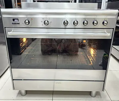 Smeg top gasElectric-Oven-Cooker