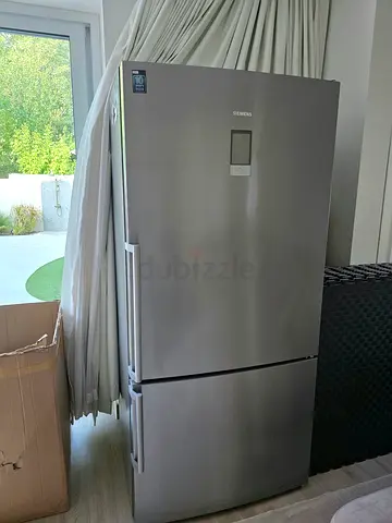 Siemens IQ700 Refrigerator Under Warranty