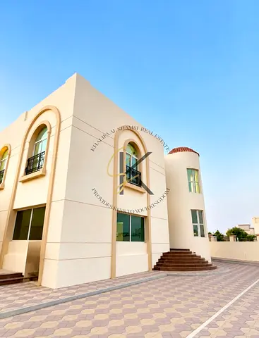 Luxury villa for Rent × With Wardrobes × total Family Arabic Here °
