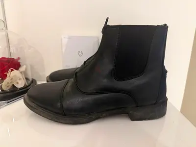 Riding boots