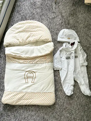Baby AIGNER set
