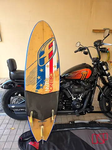 F-one Surf board 175cm with Carry bag