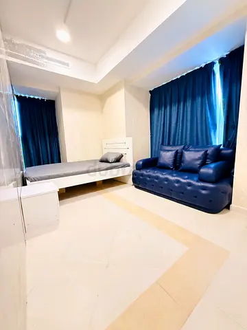 Newly Furnished Executive Private Room close to Tram Station in Marina