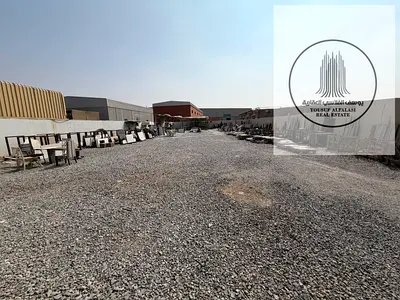 أرض مسوّرة 11 ألف قدم للإيجار أم القيوين الصناعية الحديثة