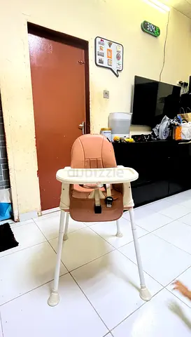 Lightweight Baby High Chair with Tray — Good Condition