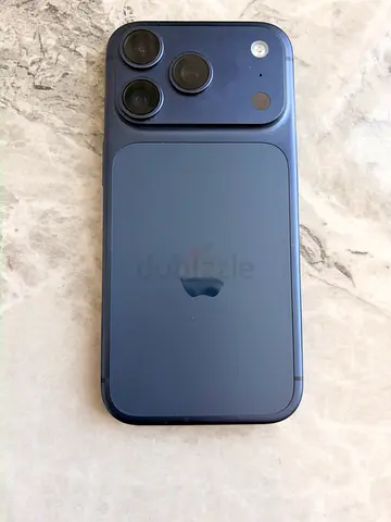iPhone 17 pro 256gb deep blue