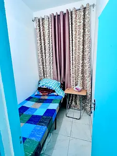 1000 FULLY FURNISHED PARTITION, KHALIFA STREET MALE OR FEMALE / COUPLE MAJESTIC FAB BANK N NOOR HOSP