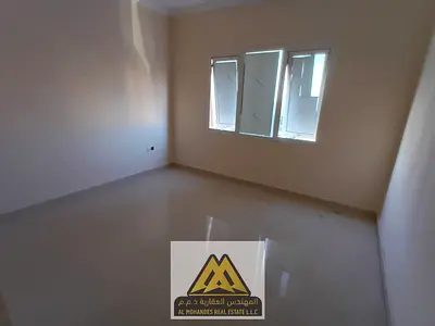 مساحه ضخمه /  تشطيب رائع /  اطلاله مفتوحه / 3 دقايق ل شارع الشيخ محمد بن زايد/ المويهات 3 / 35