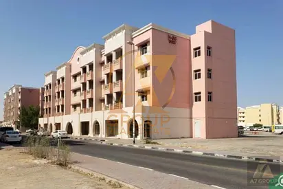 Front Side Shop | Spacious | China Cluster