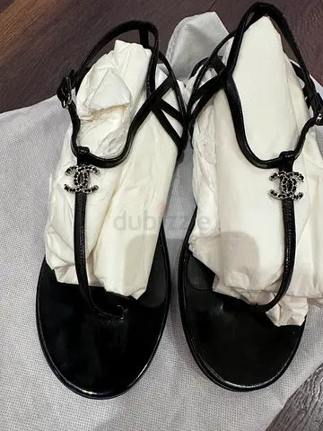 BRAND NEW CHANEL T SANDALS SIZE 40