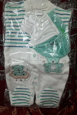 Baby wears