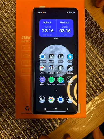 Samsung Fold 5 512 smartphone with original box matching IMEI #. International