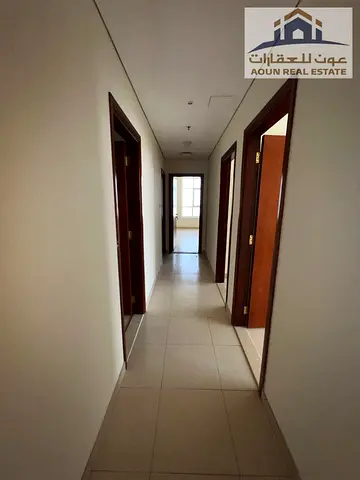 للبيع شقة 3 غرف وصالة في برج الواحة