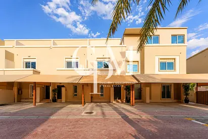 Charming 3BR Townhouse | Ideal Family Home