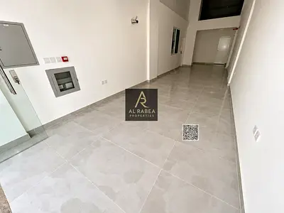 للايجار السنوي بمنطقه الياسمين محل تجاري بمساحة كبيرة   على شارع رئيسي وعمومي  موقع حيوي جداً ومطلوب