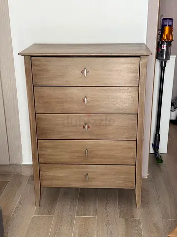 Solid wood 5-drawer tall chest / dresser - light oak finish