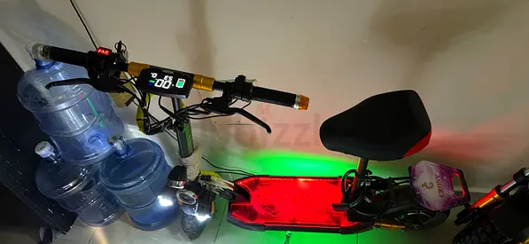 Crony scooter