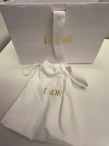Dior bag gift with card