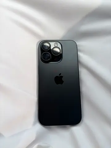 iPhone Pro 128GB Black Titanium | Excellent Condition⁠ with box