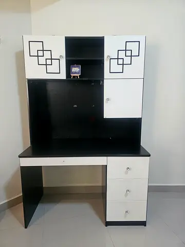 STUDY TABLE WITH ROLLING CHAIR
