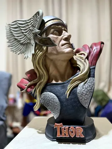 Thor 1/1 Life-size Sideshow Collectibles Bust