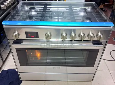 Bosch Series 6 Top gas oven Electric Cooker. Made Italy. 90Cm.