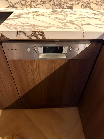 Bosch built-in stainless steel dishwasher - good working condition