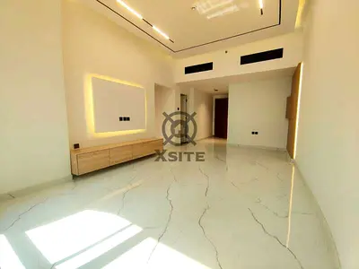 Lavish 1 BR | Well-Lit | Community View