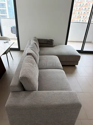 Light grey 3-seater fabric sofa in good condition