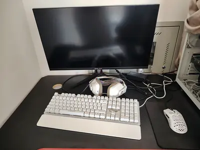 Gaming pc keyboard, mouse, headset and monitor