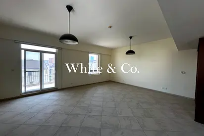 Huge Layout | Community View | Corner Unit