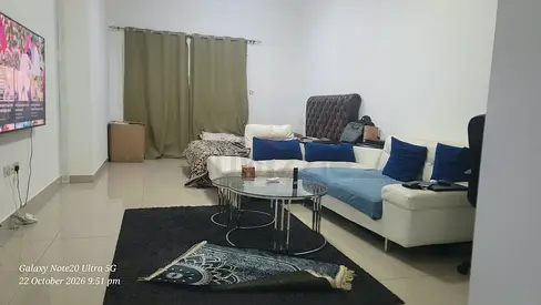 FULLY FURNISHED  MASSIVE HALL ROOM AVAILABLE FOR RENT ON MONTLY BASIS