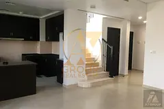Family Home | 2BR+Maid | Park Front | Casa Dora