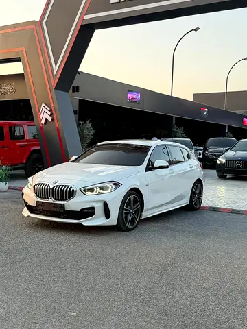 2024 BMW 1-Series 120i Korean Specs