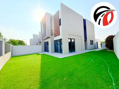 Corner 4Bed+Maid Room | Pool Facing | Vacant