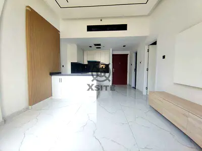 Bright 1 BR | Vacant Unit | Well Maintained