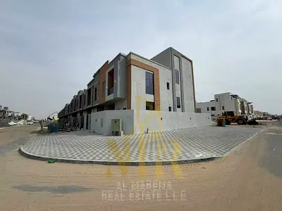 فرصة مميزة للتملك في الحليو – عجمان | 4 غرف ماستر | طابقان + روف | شامل رسوم التسجيل والتمليك