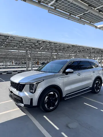 KIA SORENTO 2024 FULL OPTION | GCC SPECS
OFFICIAL KIA WARRANTY UNTIL 2029 OR 150,000 KM