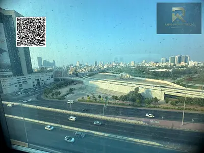 شقة غرفتين وصالة للإيجار في سيتي تاور، عجمان | إطلالة مفتوحة على القصر | بلكونتان وموقف سيارة