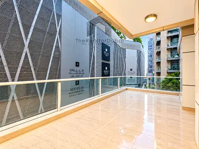 Spacious 2BR + Maid | 4 Bathroom | Prime Downtown | Two Minutes Walk to Dubai Mall