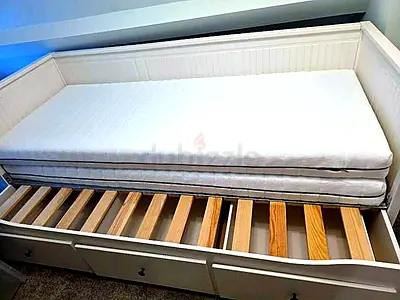 IKEA HEMNES day-bed with 3 drawers, white