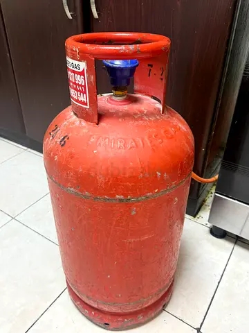 Gas cylinder