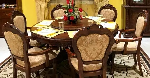 Elegant Classic 6-Seater Wooden Dining Table Set – Excellent Condition