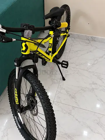 Yellow Scott Mountain Bike – Excellent Condition