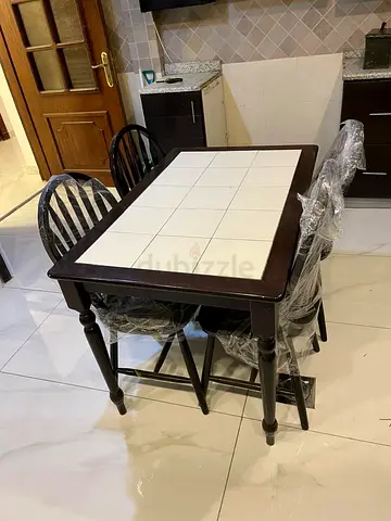 Wooden 4-Seater Dining Table with Tiled Top and Chairs