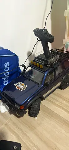 FMS LC80 V2 Pro RC Car