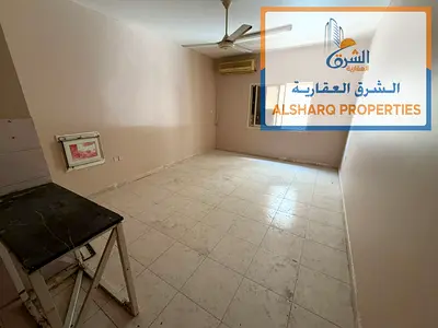استديو للإيجار في الروضة عجمان | مساحة كبيرة | مكيف بالكامل | إضاءة كاملة | صيانة مجانية | 18 ألف درهم سنوياً على 6 دفعات